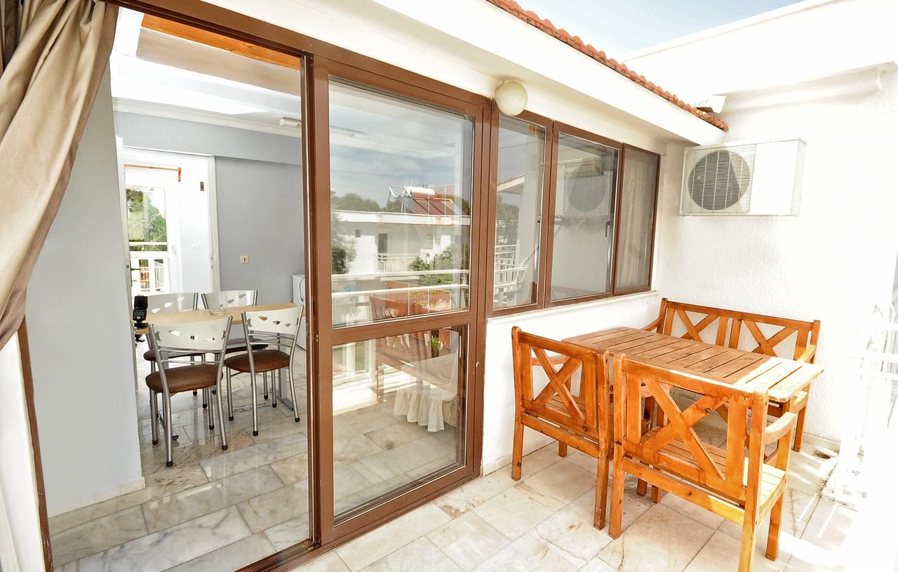 فوكا Hanedan Flora Apart Hotel المظهر الخارجي الصورة