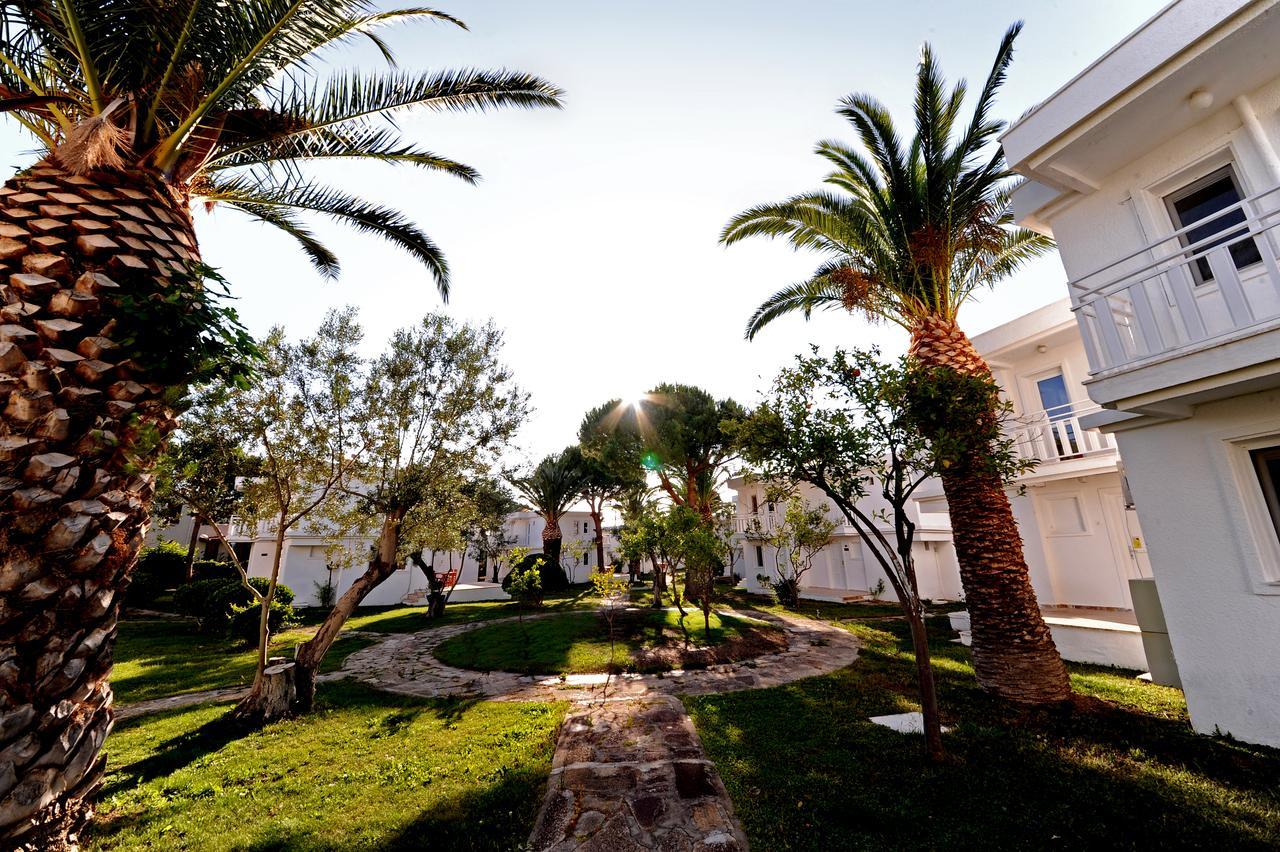 فوكا Hanedan Flora Apart Hotel المظهر الخارجي الصورة