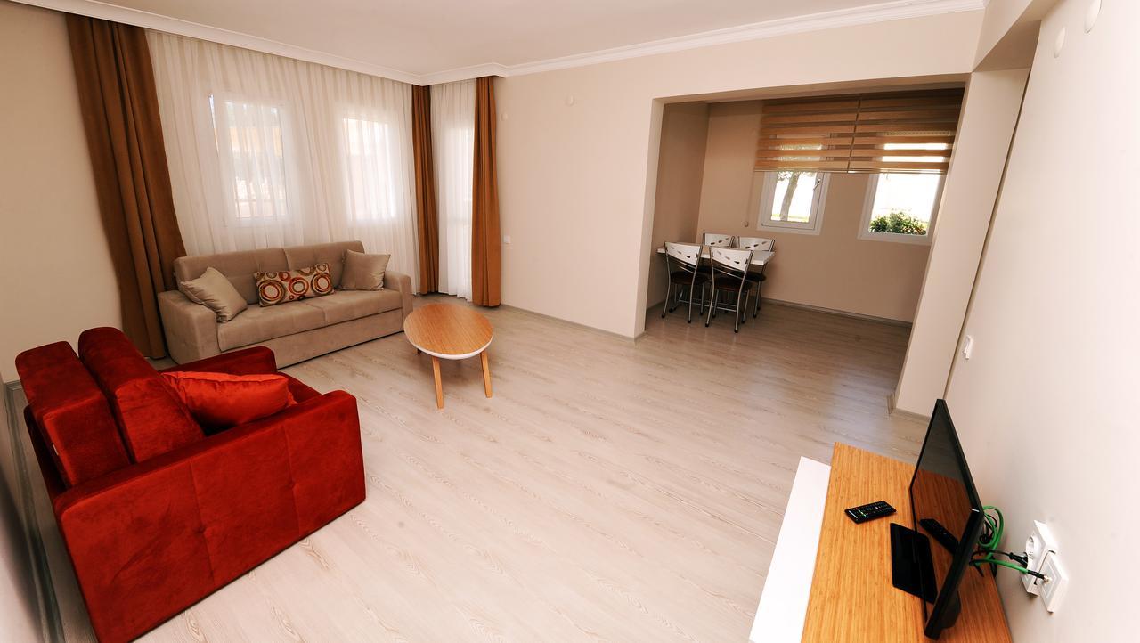 فوكا Hanedan Flora Apart Hotel المظهر الخارجي الصورة